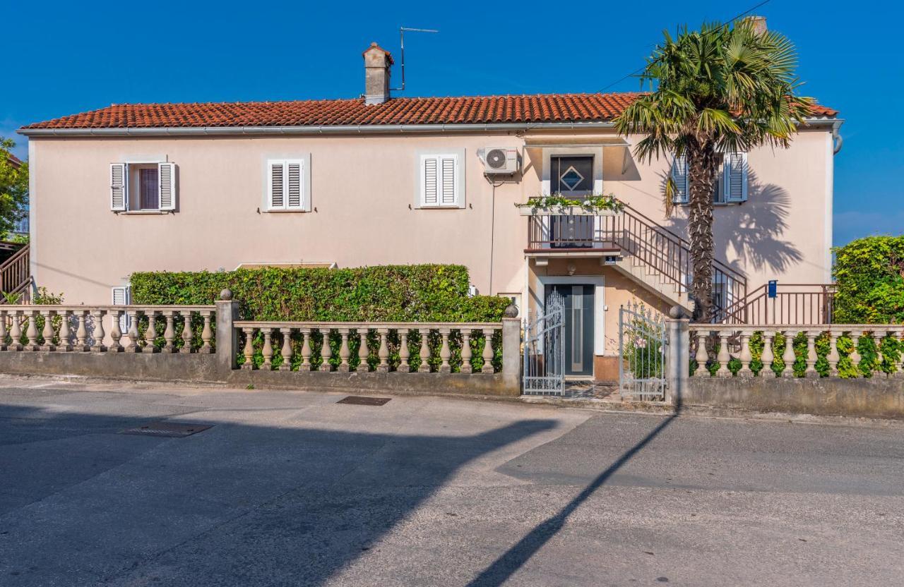 Apartments Vila Dk マリンスカ エクステリア 写真