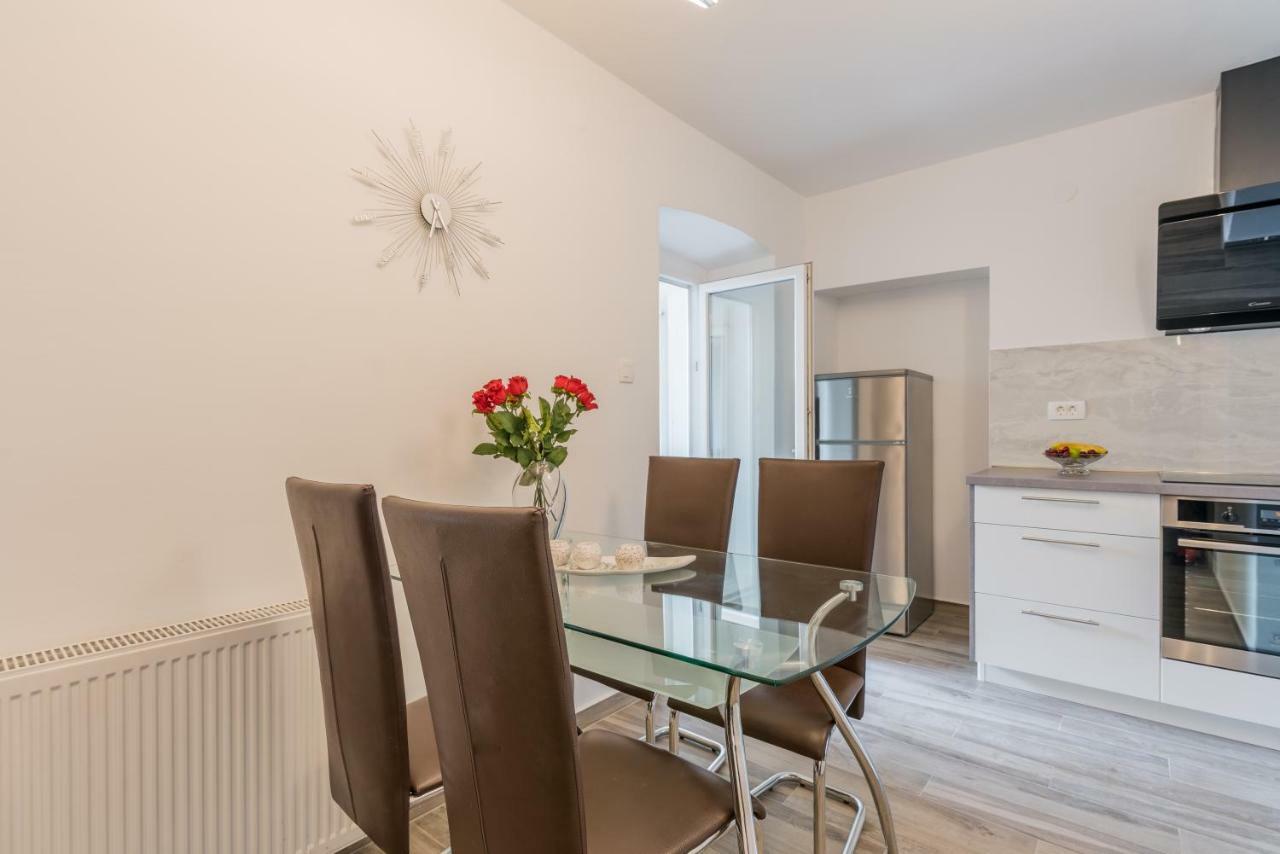 Apartments Vila Dk マリンスカ エクステリア 写真