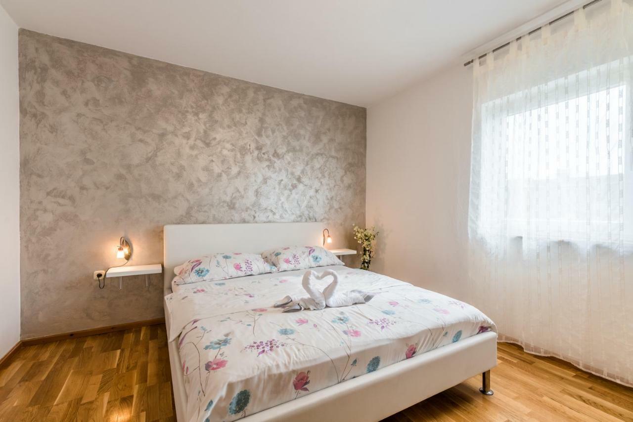 Apartments Vila Dk マリンスカ エクステリア 写真